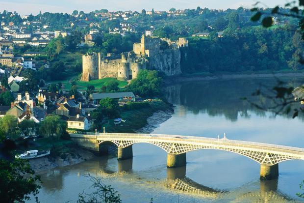 Hotel The Three Tuns Chepstow Exteriér fotografie