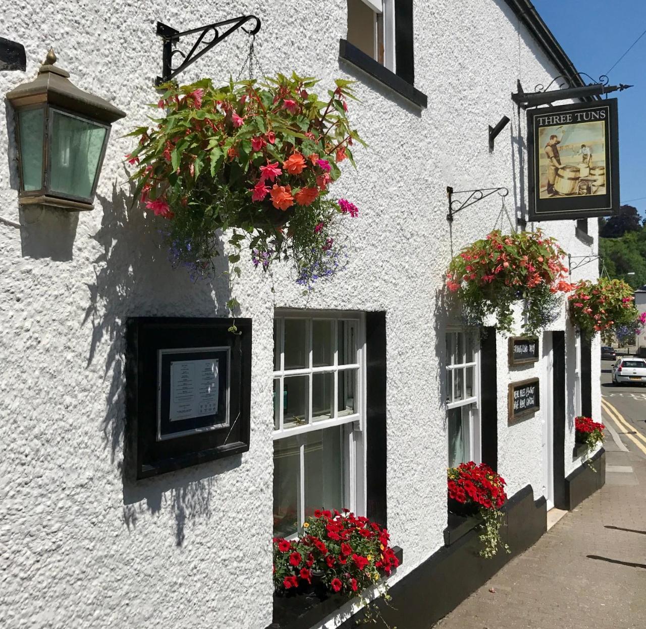 Hotel The Three Tuns Chepstow Exteriér fotografie